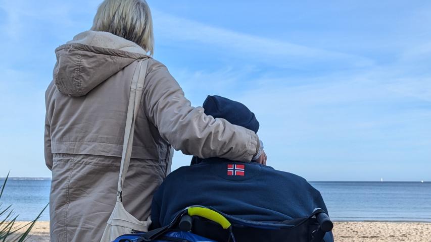 Michael im Rollstuhl am Timmendorfer Strand